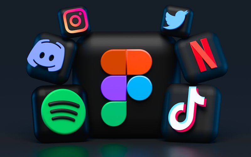 Redes sociales para negocios: cómo elegir la plataforma correcta - Waka Media Group