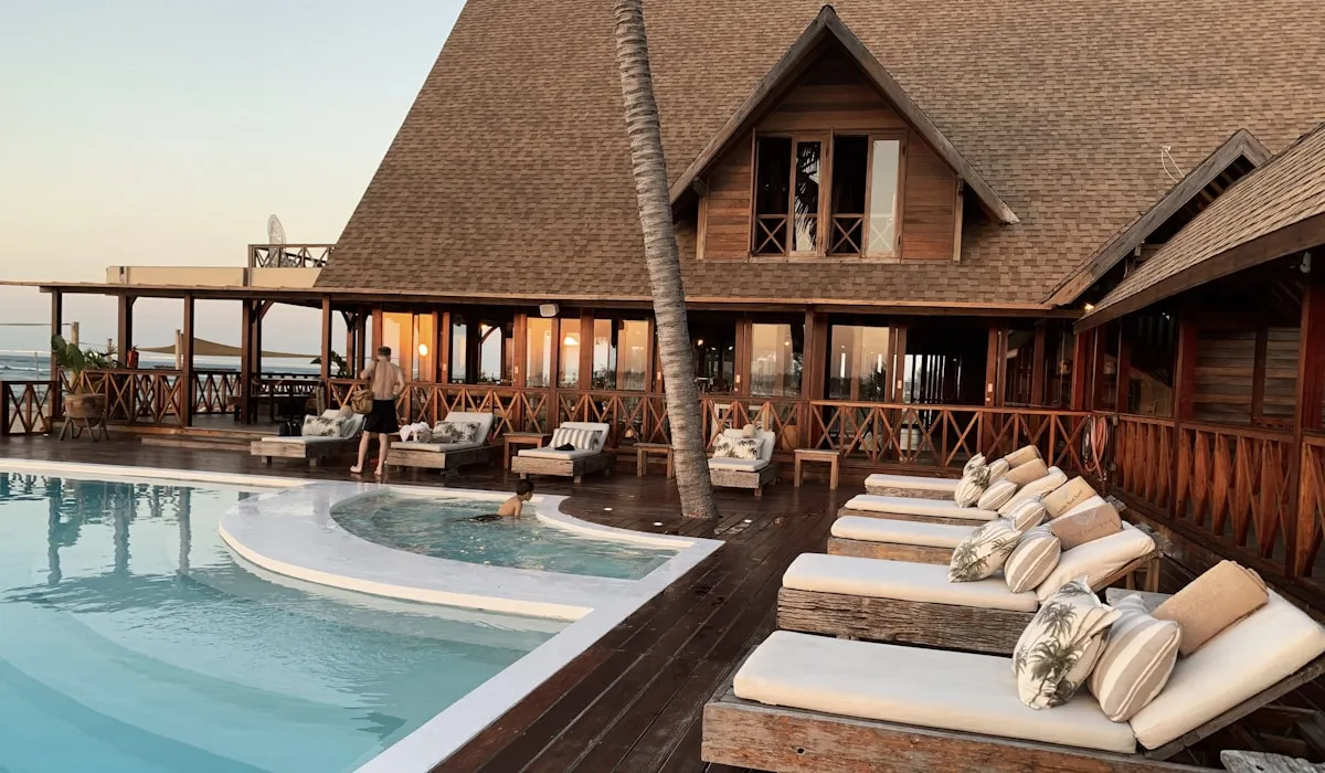 Hotel Playa Azul — Sitio Web con Reservas Online - Waka Media Group